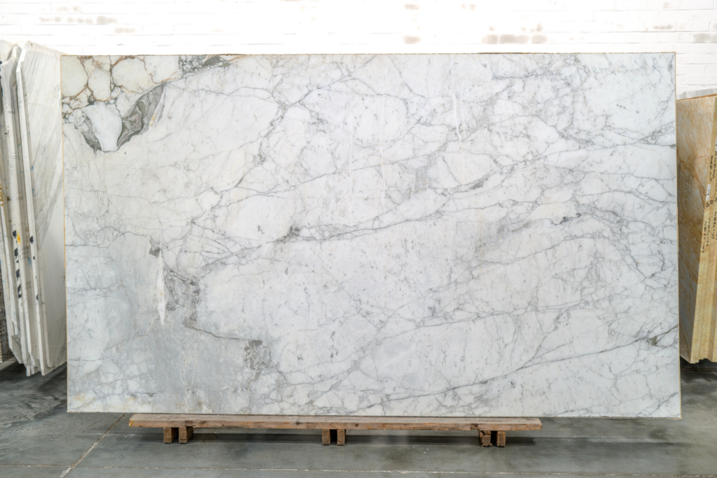 Calacatta Slab