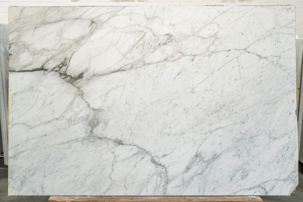 Calacatta Venato Slab